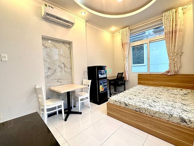 Hình ảnh CHDV full nội thất ban công ngay KDC Trung Sơn
