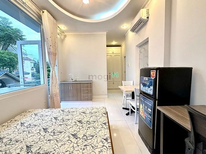 Hình ảnh CHDV full nội thất ban công ngay KDC Trung Sơn