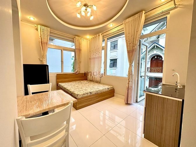 Hình ảnh CHDV full nội thất ban công ngay KDC Trung Sơn