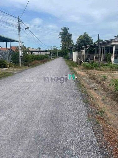 Hình ảnh Tụi mình có hẹn đi xem đất 645m² Hòa Thành Tây Ninh