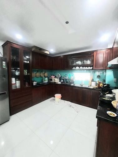 Hình ảnh Cho thuê nhà nguyên căn 3 Mt. Khu kinh doanh sầm uất.