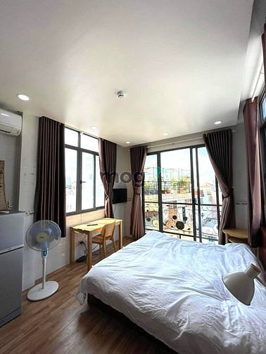 Hình ảnh Studi000 của kình lớn ánh sáng tự nhiên