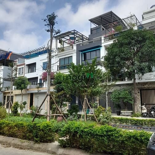 Hình ảnh Đất hiếm -rẻ -đẹp nhất khu vực
