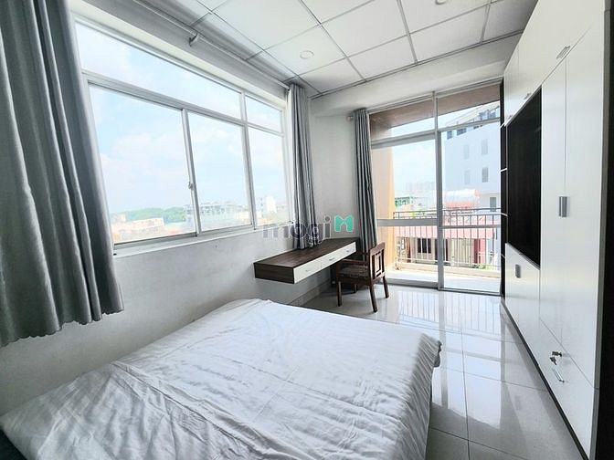 Hình ảnh Căn Hộ 1PN Tách bếp - Bancol, cửa sổ thoáng - Full NT - Khu Sân Bay