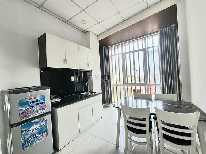 Hình ảnh Căn Hộ 1PN Tách bếp - Bancol, cửa sổ thoáng - Full NT - Khu Sân Bay