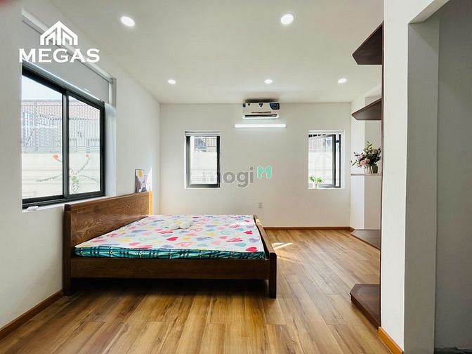 Hình ảnh Mb6623 nạp rút nhanh chóng studio giá rẻ cửa sổ thoáng gần Pearl Plaza