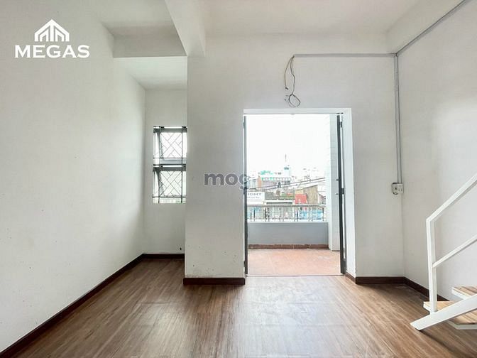 Hình ảnh Phòng DUPLEX ban công chung + gác cao