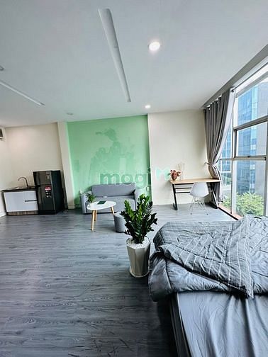 Hình ảnh Cho Thuê Căn Hộ Studio Cửa Sổ Trời Mặt Kính Gần Sân Bay Quận Tân Bình