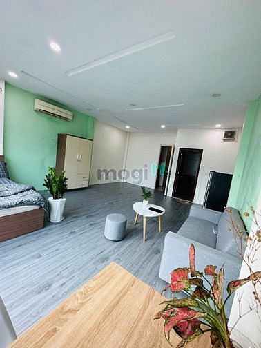 Hình ảnh Cho Thuê Căn Hộ Studio Cửa Sổ Trời Mặt Kính Gần Sân Bay Quận Tân Bình
