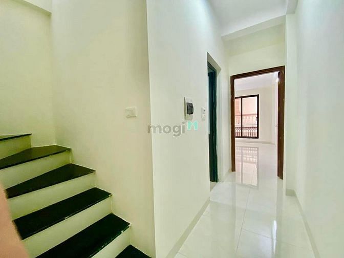 Hình ảnh Bán nhà cạnh TT16 khu đô thị Văn Phú
