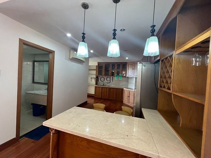 Hình ảnh Bán chung cư Hùng Vương plaza cao cấp , 120m2 , 6.8 tỷ , 3pn