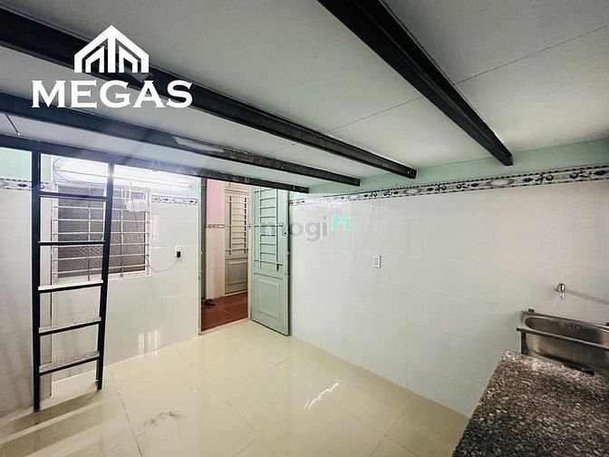 Hình ảnh Cho thuê DUPLEX ngay TRƯỜNG CHINH giá cực rẻ