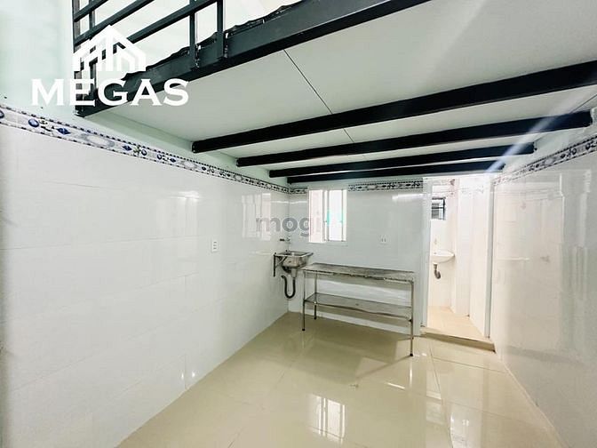 Hình ảnh Cho thuê DUPLEX ngay TRƯỜNG CHINH giá cực rẻ