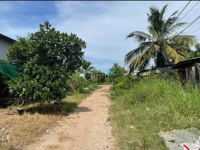 Hình ảnh Thiếu tiền trả nợ bán gấp lô đất Trần Phú, Hòa Thành, Tây Ninh 570tr