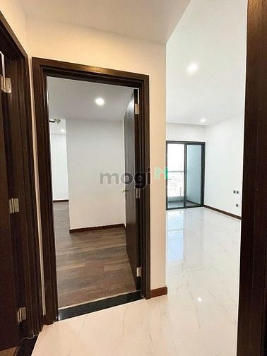 Hình ảnh Cho thuê CHCC Resgreen Tower 2pn Giá 11tr/tháng