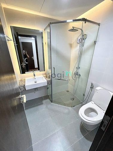 Hình ảnh Cho thuê CHCC Resgreen Tower 2pn Giá 11tr/tháng
