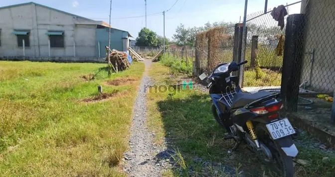 Hình ảnh BÁN LỖ ĐẤT SHR Huỳnh Công Gián Ninh Sơn TP TN 140m² giá 850tr T.Lượng