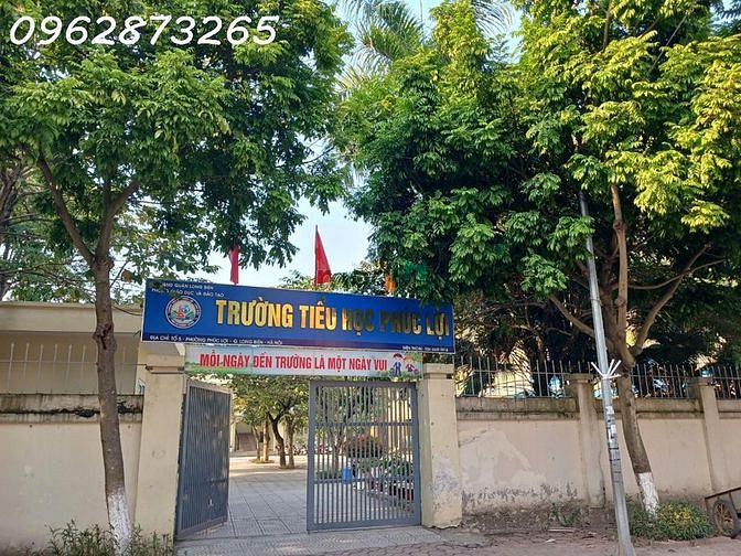 Hình ảnh Bán đất phúc lợi -long biên. dt 54m,mt 4m,ô tô 7 chỗ vào nhà, gần