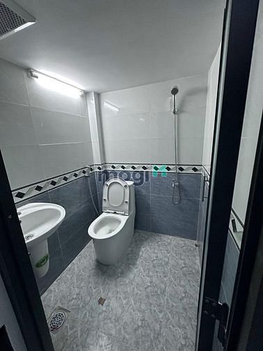 Hình ảnh Chủ Bán nhà mới xây XTT Hóc Môn Khu Dân Cư Hiện Hữu SHR