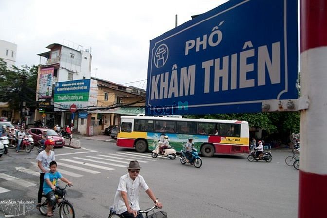 Hình ảnh Cho thuê nhà mặt phố Khâm Thiên, 100m2 x 4 tầng, mt 5m.