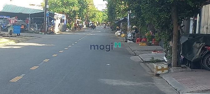 Hình ảnh Bán nhà mặt tiền đường số 52 đối diện bonchen
