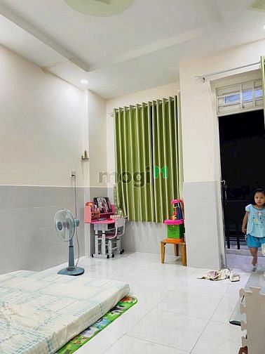 Hình ảnh Bán nhà đúc 3 tầng quận 5 Học Lạc