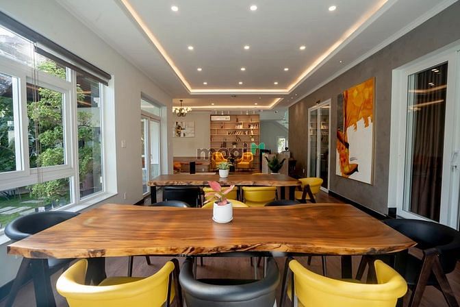 Hình ảnh Cho thuê biệt thự 450m2 Thảo Điền, nội thất hiện đại. Giá 170tr/tháng