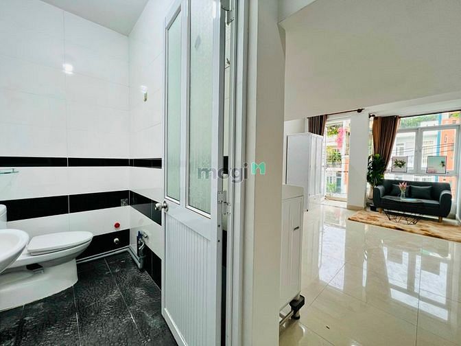 Hình ảnh Căn Hộ Duplex Full Nội Thất Ban Công Ngay Lý Chiêu Hoàng Hậu Giang Q6