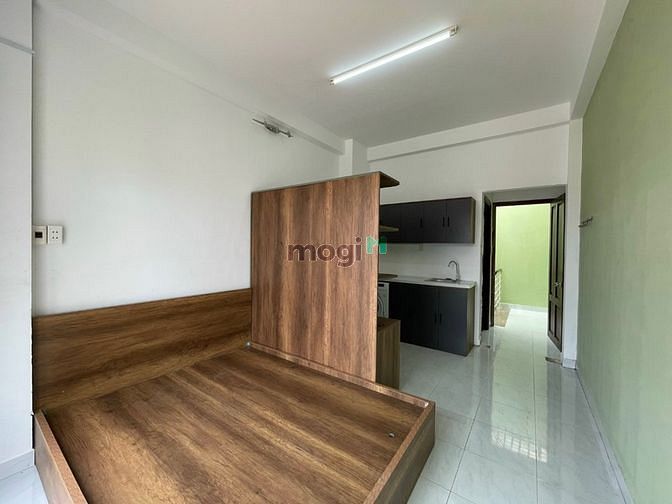 Hình ảnh Cho thuê Trang Chủ MB66.COM / Đăng Ký Tặng 66K Quận 1 có Bancon lớn cửa sổ gần cầu Calmetter