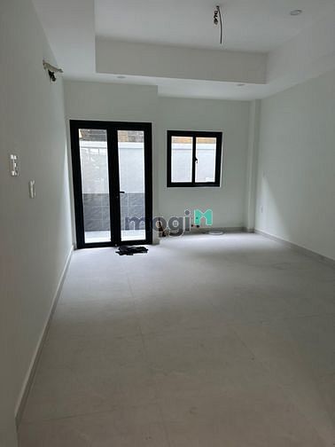 Hình ảnh Cho thuê nhà mặt tiền thụt 6bis Phổ Quang, P2, Tân Bình .