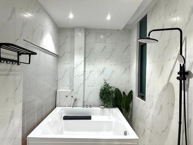 Hình ảnh Hụt vốn cần bán gấp nhà để trả nợ