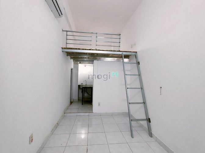 Hình ảnh Cho Thuê Phòng Có Gác Máy Lạnh Tân Phú