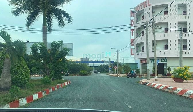 Hình ảnh Bán gấp đất Mặt tiền Quốc lộ 50