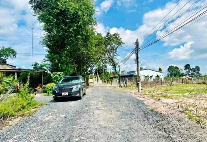 Hình ảnh KẸT LẮM MỚI BÁN ĐẤT 130m² Trần Phú, Tân Phong, Tân Biên giá 730tr