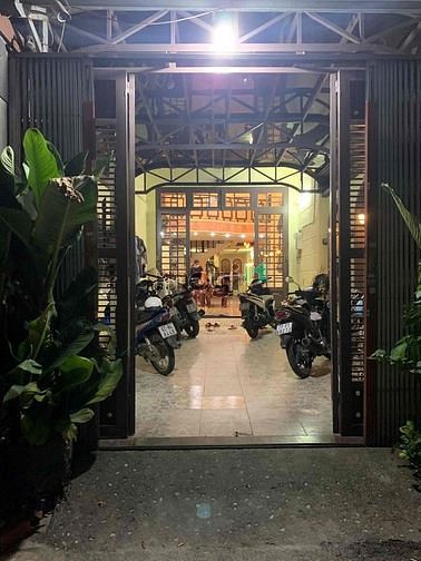 Hình ảnh 𝐒ả𝐧 𝐩𝐡ẩ𝐦 𝐜𝐡𝐨 𝐤𝐡á𝐜𝐡 𝐡à𝐧𝐠 đầ𝐮 𝐭ư- HXH 8m Phạm Văn Chiêu