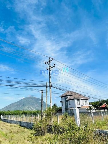 Hình ảnh Bán nhà đẹp ninh sơn dọn vô ở liền. Thuộc tp tây ninh. Nhà có gác lững