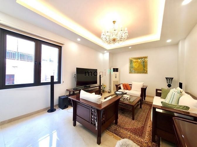 Hình ảnh Mặt ngõ thông kinh doanh thang máy