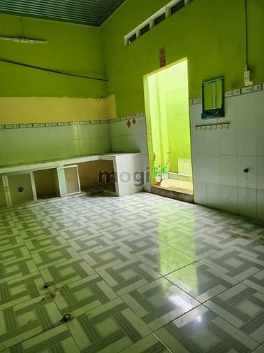 Hình ảnh Nhà phường 4, gần quán chay Tri Ân ngang 8m dài 20 vuông vức đẹp SHR
