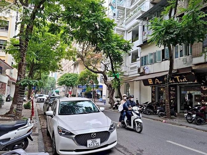 Hình ảnh Cho thuê cửa hàng mặt phố Hàng Bồ, 200m2, mt 4m.