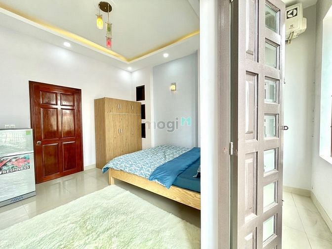 Hình ảnh Phòng bancol 30m2 full nội thất ngay Phan Huy Ích