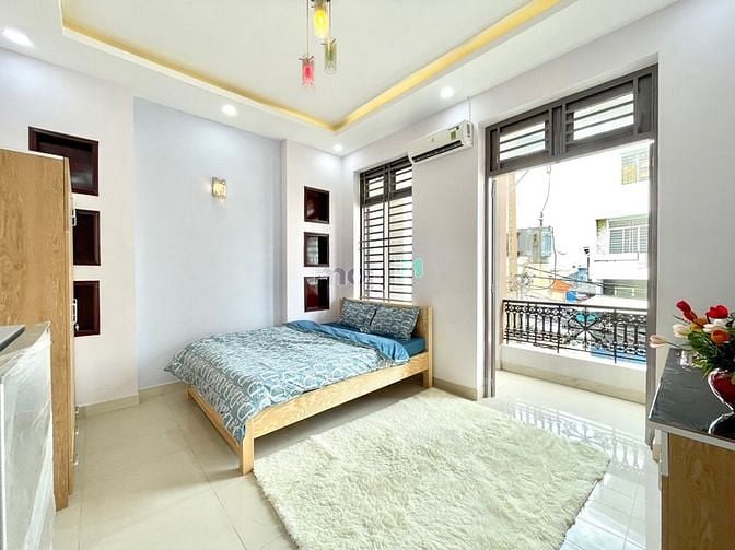 Hình ảnh Phòng bancol 30m2 full nội thất ngay Phan Huy Ích