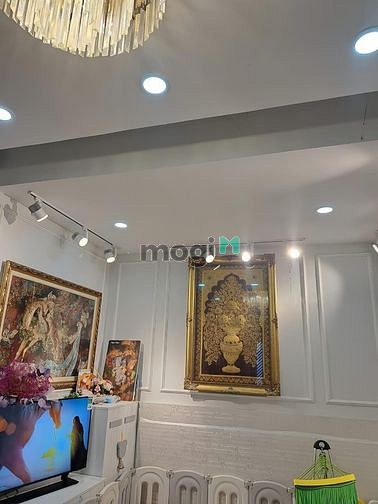 Hình ảnh Bán nhà mới đẹp lung linh Tôn Đản Q4 SHR BTCT Công Chứng Ngay