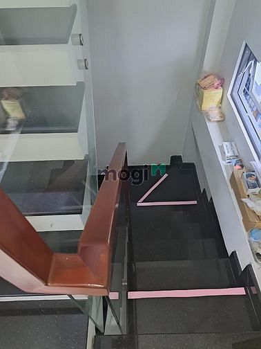 Hình ảnh Bán nhà mới đẹp lung linh Tôn Đản Q4 SHR BTCT Công Chứng Ngay
