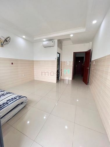 Hình ảnh phòng trọ đầy đủ nội thất, có ban công, thang máy