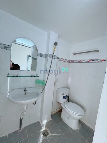 Hình ảnh Mb6623 nạp rút nhanh chóng ban công gần ĐH Văn Lang CS1_Bến Thành_ĐH Mở_khu an ninh Quận 1