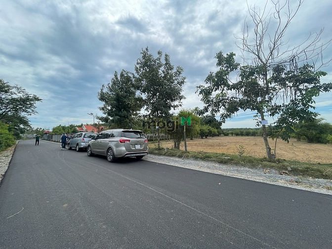 Hình ảnh Bán 180m2 đất TC ngay UBND xã Láng Dài, Đất Đỏ. Cách QL55 đúng 500m.