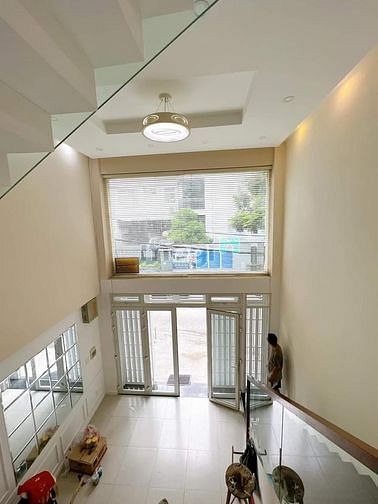 Hình ảnh BÁN NHÀ ĐƯỜNG XE HƠI Bến Vân Đồn P 9 Q4