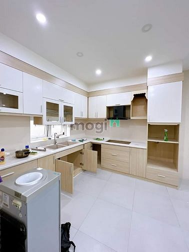 Hình ảnh BÁN NHÀ ĐƯỜNG XE HƠI Bến Vân Đồn P 9 Q4