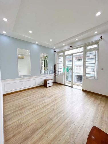 Hình ảnh BÁN NHÀ ĐƯỜNG XE HƠI Bến Vân Đồn P 9 Q4