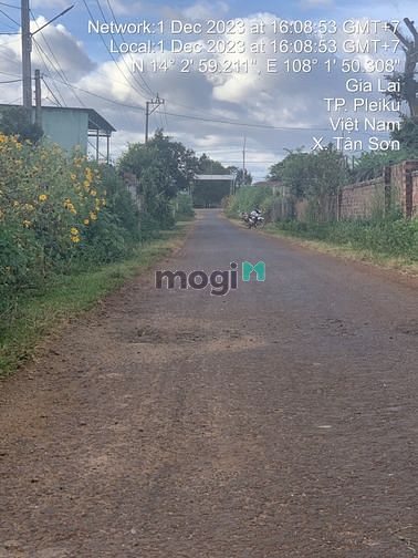 Hình ảnh bán 2500m2 đất đẹp mặt tiền Phạm Hùng Gia Lai